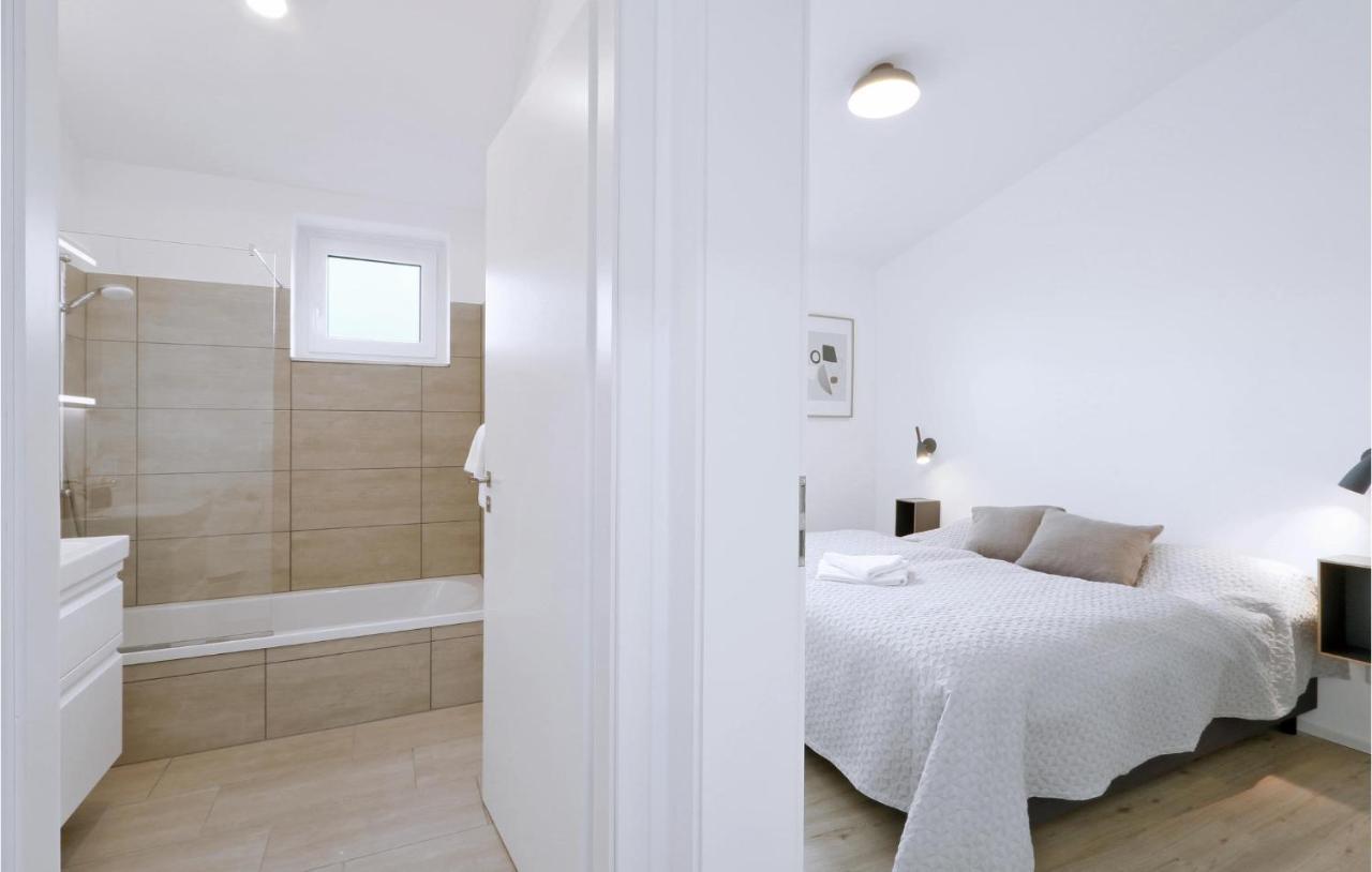 Stunning Home In Lembruch-Duemmer See With Wifi Extérieur photo