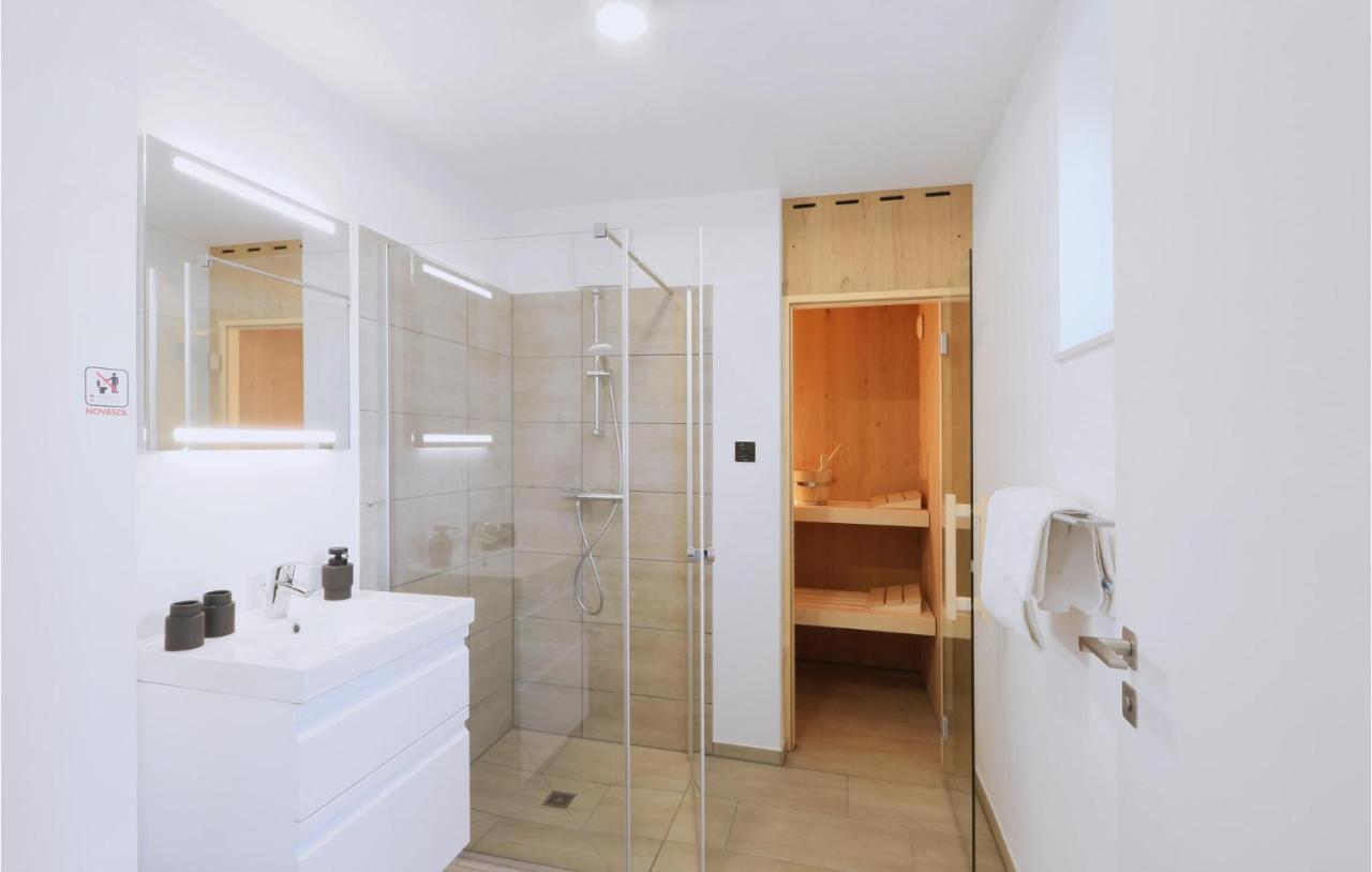 Stunning Home In Lembruch-Duemmer See With Wifi Extérieur photo